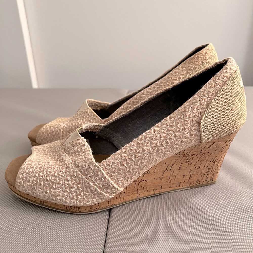 TOMS Cork & Canvas Wedges